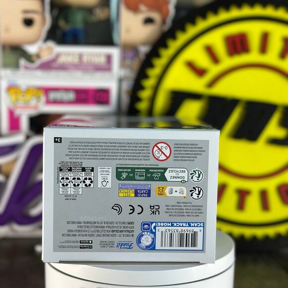 Beetlejuice Delia Deetz Funko pop! - Picture 6 of 6